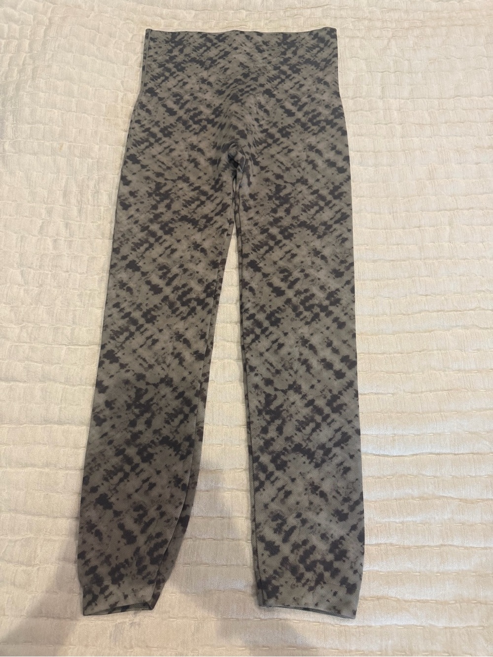 SPANX Gray & Black Abstract Print Leggings